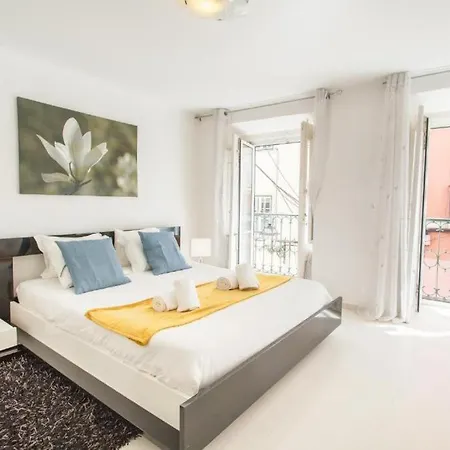 2 Bedroom Close To Timeout Market By Innkeeper